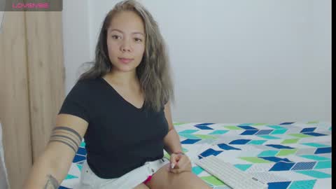 grey online show from 01/21/25, 03:26