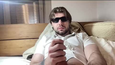 grejto0 online show from 02/09/26, 03:32