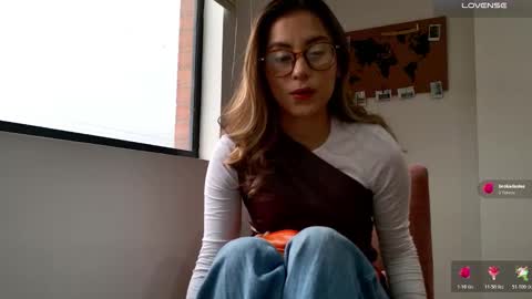 Snapshot of greta_miss chatting on 12/22/25, 08:39 Emmy online show from 12/22/25, 08:39