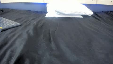 Snapshot of grettarouse chatting on 02/20/26, 06:26 GRETA online show from 02/20/26, 06:26