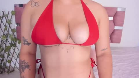 Snapshot of grettarouse chatting on 05/27/26, 07:33 GRETA online show from 05/27/26, 07:33