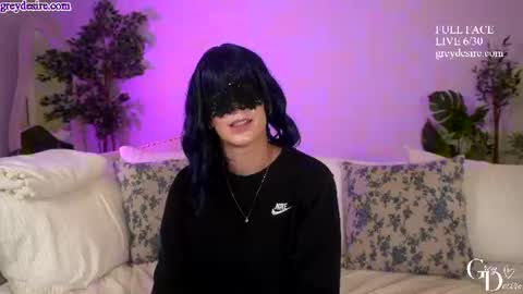       2 online show from 06/26/26, 02:10