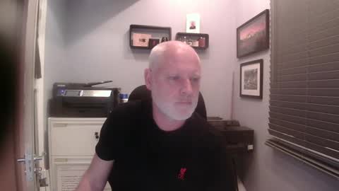 greyfox_6000 online show from 03/05/25, 10:43