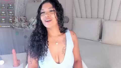 Marii online show from 07/25/26, 12:03