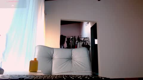 Snapshot of greyslopez chatting on 12/20/24, 08:01 Greyslopez online show from 12/20/24, 08:01