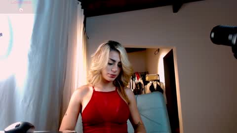 Snapshot of greyslopez chatting on 01/12/25, 12:28 Greyslopez online show from 01/12/25, 12:28