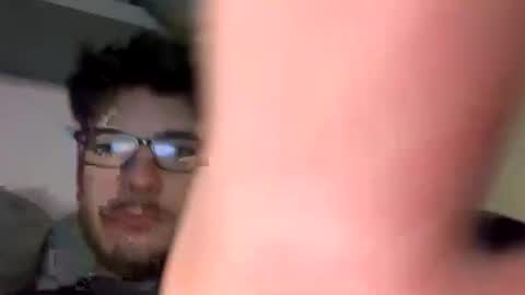 Snapshot of greyvan96 chatting on 12/17/24, 05:29 Perfectlyaveragesavage online show from 12/17/24, 05:29