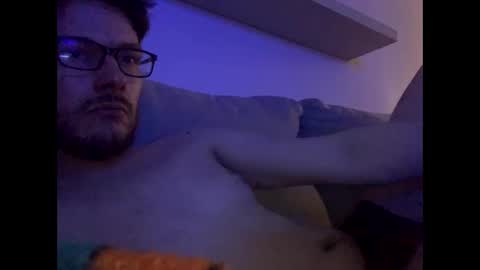 Snapshot of greyvan96 chatting on 03/11/25, 09:45 Perfectlyaveragesavage online show from 03/11/25, 09:45