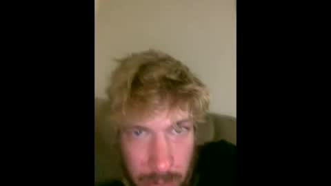 Snapshot of greyvan96 chatting on 10/11/25, 02:48 Perfectlyaveragesavage online show from 10/11/25, 02:48