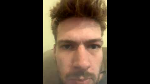 Snapshot of greyvan96 chatting on 10/28/25, 07:27 Perfectlyaveragesavage online show from 10/28/25, 07:27