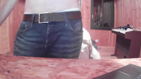 Snapshot of grimbergen123 chatting on 10/17/25, 08:11 Grim online show from 10/17/25, 08:11