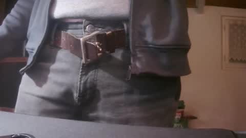 Snapshot of grimbergen123 chatting on 10/27/25, 09:41 Grim online show from 10/27/25, 09:41