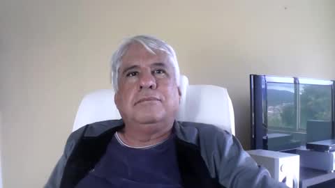grisa01 online show from 05/19/26, 01:39