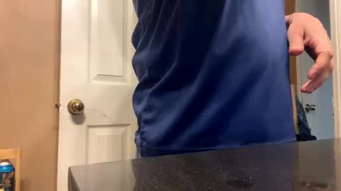 Snapshot of grn_stud chatting on 06/01/26, 01:02 Hard Cock. I cum fast wife might catch me online show from 06/01/26, 01:02