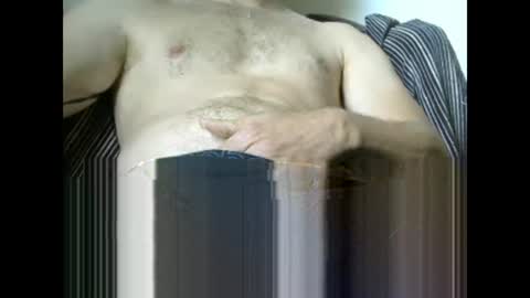 Snapshot of growbaguk chatting on 10/24/25, 11:06 growbaguk online show from 10/24/25, 11:06