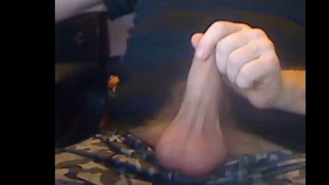 Snapshot of gruhahn chatting on 09/23/25, 07:11 DankMess online show from 09/23/25, 07:11