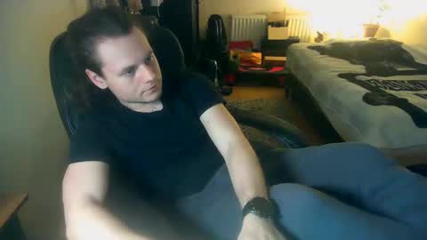 Snapshot of gsjw chatting on 11/24/25, 05:45 Gizzy online show from 11/24/25, 05:45