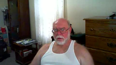 Snapshot of gtnolder60 chatting on 01/07/26, 03:36 Gary online show from 01/07/26, 03:36