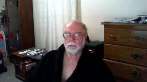 Snapshot of gtnolder60 chatting on 01/11/26, 12:54 Gary online show from 01/11/26, 12:54
