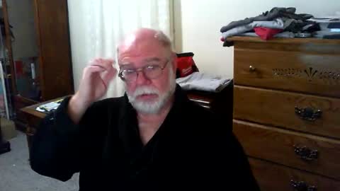 Snapshot of gtnolder60 chatting on 01/14/26, 11:27 Gary online show from 01/14/26, 11:27