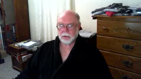 Snapshot of gtnolder60 chatting on 01/15/26, 11:48 Gary online show from 01/15/26, 11:48