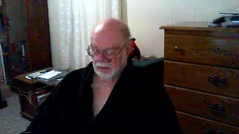 Snapshot of gtnolder60 chatting on 01/16/26, 12:31 Gary online show from 01/16/26, 12:31