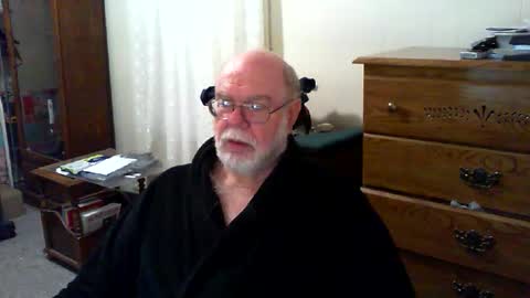 Snapshot of gtnolder60 chatting on 01/17/26, 12:43 Gary online show from 01/17/26, 12:43