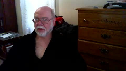 Snapshot of gtnolder60 chatting on 02/07/26, 01:15 Gary online show from 02/07/26, 01:15
