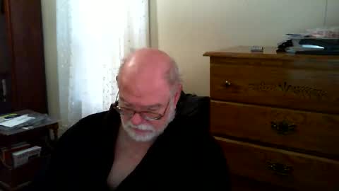 Snapshot of gtnolder60 chatting on 02/10/26, 12:53 Gary online show from 02/10/26, 12:53