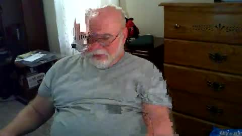 Snapshot of gtnolder60 chatting on 03/04/26, 08:59 Gary online show from 03/04/26, 08:59