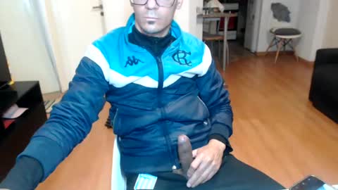 guachin_new online show from 06/18/26, 05:41