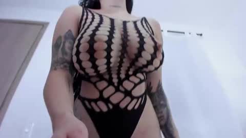 Snapshot of guadalupe21_ chatting on 11/12/25, 08:19 Guadalupe online show from 11/12/25, 08:19