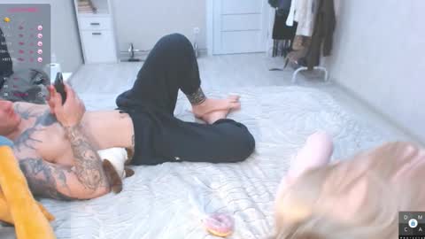 Snapshot of guantanamera_ chatting on 11/05/25, 06:52 Eva online show from 11/05/25, 06:52