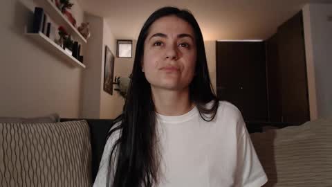 Snapshot of guccipussy1 chatting on 09/29/25, 05:29 Elena online show from 09/29/25, 05:29