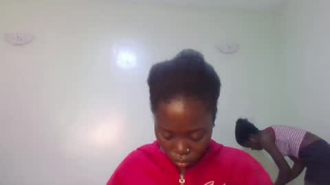 gud_lunah1 online show from 06/15/26, 12:18