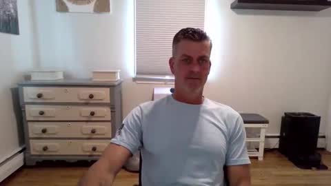 gudguy2025 online show from 05/26/26, 02:13
