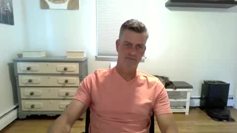 gudguy2025 online show from 05/31/26, 06:04