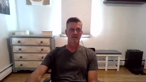 gudguy2025 online show from 06/10/26, 03:22