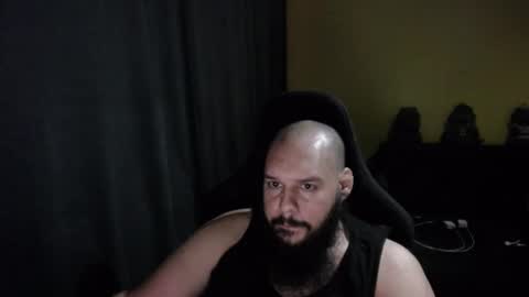 Snapshot of guessswho24 chatting on 10/04/25, 06:17 Ayan online show from 10/04/25, 06:17