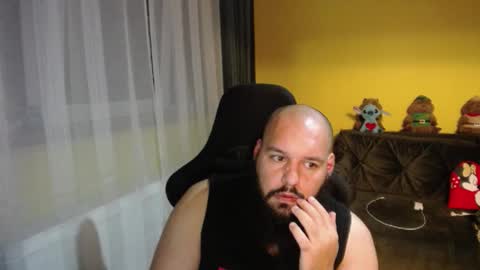 Snapshot of guessswho24 chatting on 10/10/25, 06:40 Ayan online show from 10/10/25, 06:40