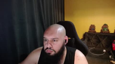 Snapshot of guessswho24 chatting on 10/19/25, 07:14 Ayan online show from 10/19/25, 07:14