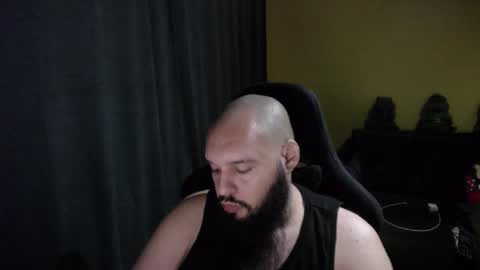 Snapshot of guessswho24 chatting on 10/21/25, 11:16 Ayan online show from 10/21/25, 11:16