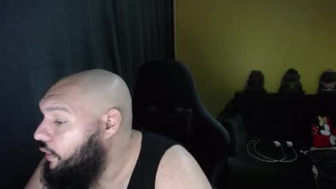 Snapshot of guessswho24 chatting on 10/24/25, 11:01 Ayan online show from 10/24/25, 11:01