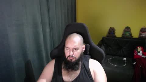 Snapshot of guessswho24 chatting on 10/31/25, 01:28 Ayan online show from 10/31/25, 01:28