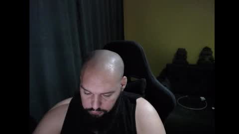 Snapshot of guessswho24 chatting on 11/08/25, 01:39 Ayan online show from 11/08/25, 01:39