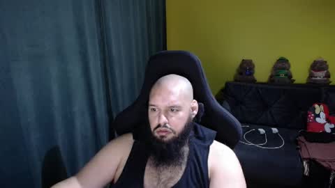 Snapshot of guessswho24 chatting on 11/20/25, 12:00 Ayan online show from 11/20/25, 12:00