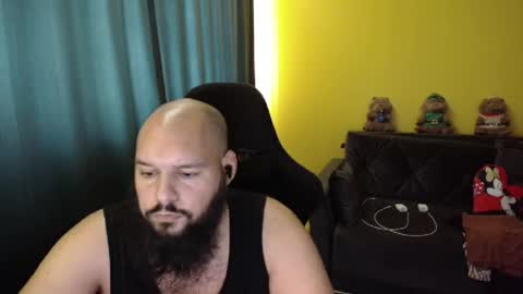 Snapshot of guessswho24 chatting on 11/22/25, 07:18 Ayan online show from 11/22/25, 07:18