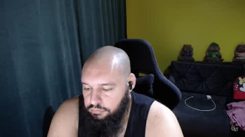 Snapshot of guessswho24 chatting on 11/22/25, 11:04 Ayan online show from 11/22/25, 11:04