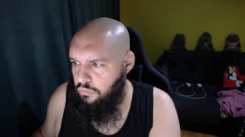 Snapshot of guessswho24 chatting on 11/23/25, 11:04 Ayan online show from 11/23/25, 11:04