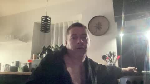 guil0 online show from 11/09/25, 08:34
